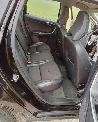 Volvo XC 60 cena 58000 przebieg: 244000, rok produkcji 2015 z Rzgów małe 37